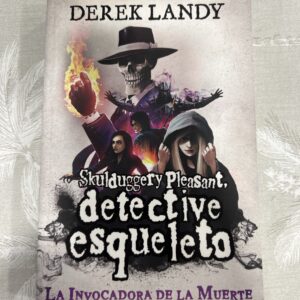 DETECTIVE ESQUELETO EL REINO DE LOS MALVADOS